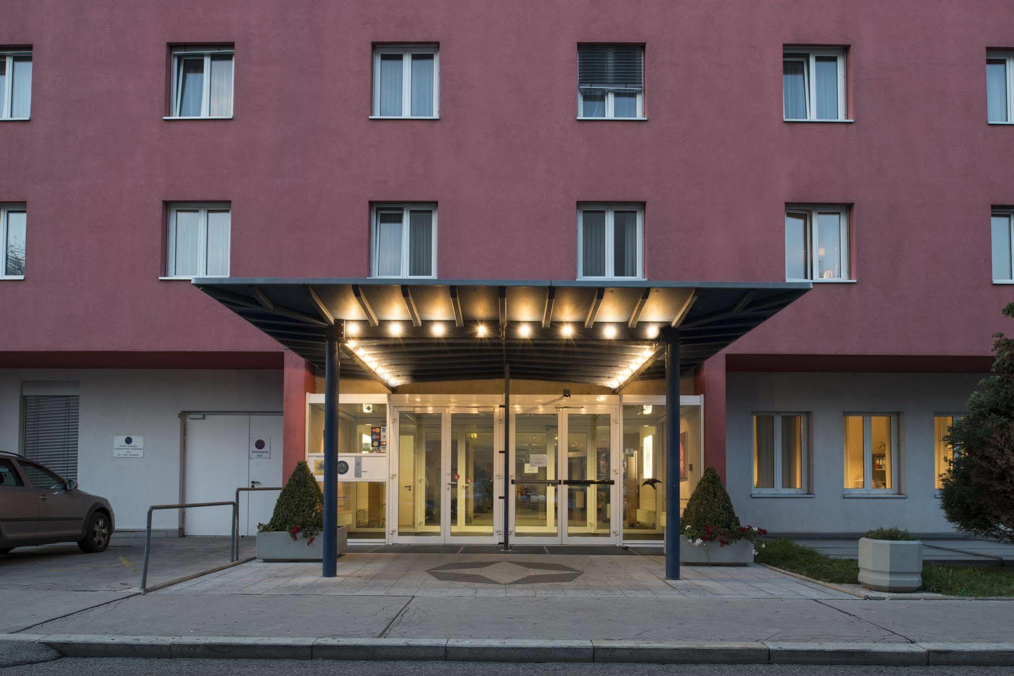 24Hours Apartment Hotel Vienne Extérieur photo